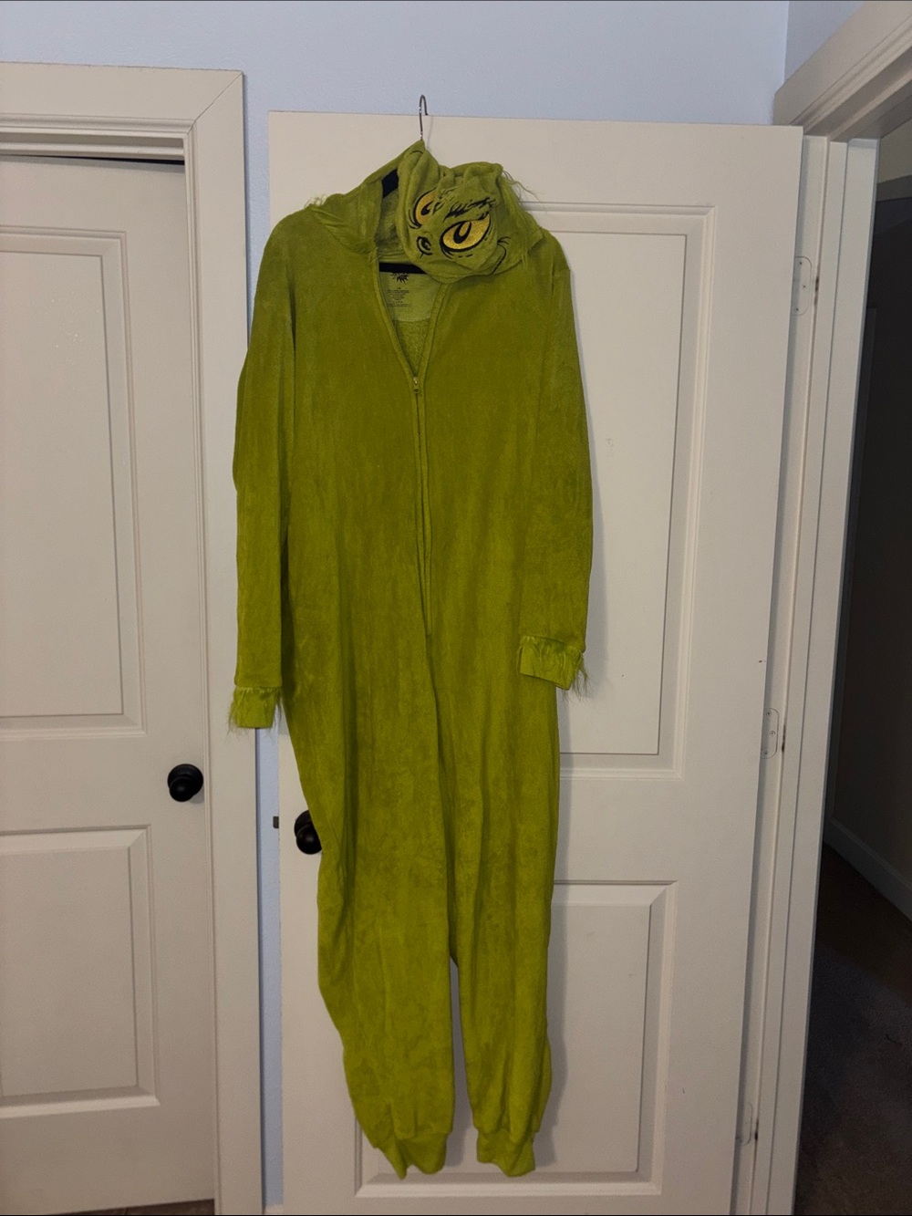 The Grinch Plush Hooded Onesie in Lime Green Unisex L costume lounge